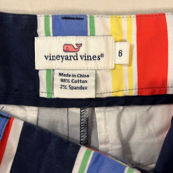 Vineyard Vines Striped Shorts - Size 6 - Picture 2 of 9